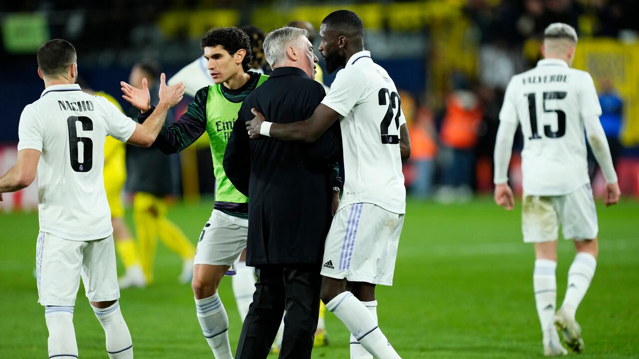 Carlo Ancelotti celebrando la victoria de su equipo.