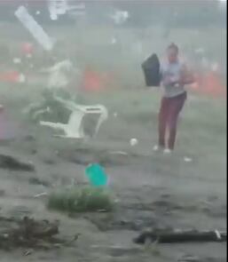 Vendaval en el Atlántico, el cual causó daños materiales y pánico a los bañistas.