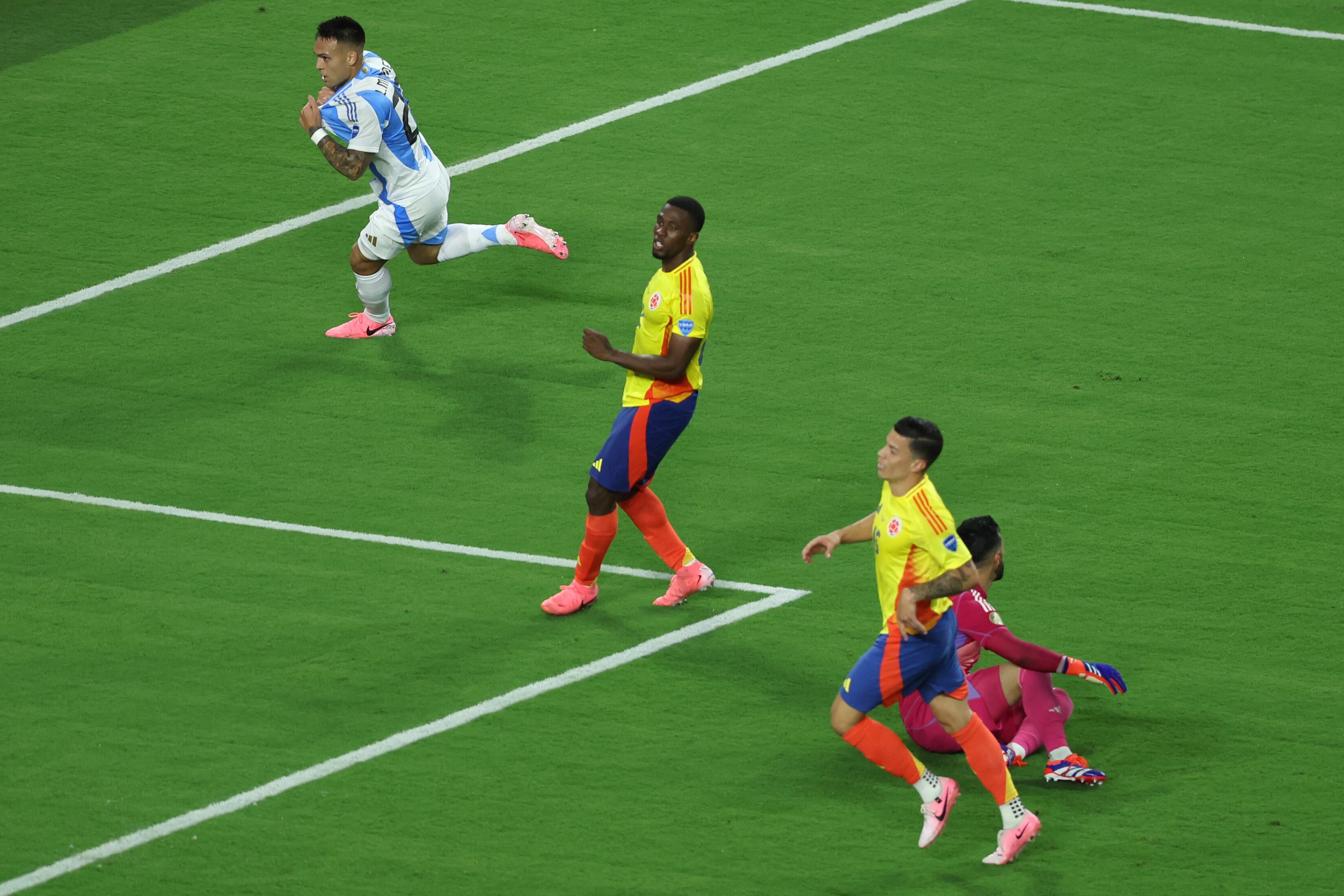 Gol de Lautaro Martínez que dio el título a Argentina vs. Colombia