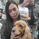 Jhoana Vargas pareja de Darío Gómez y una de sus mascotas. Foto: Angélica Barrera
