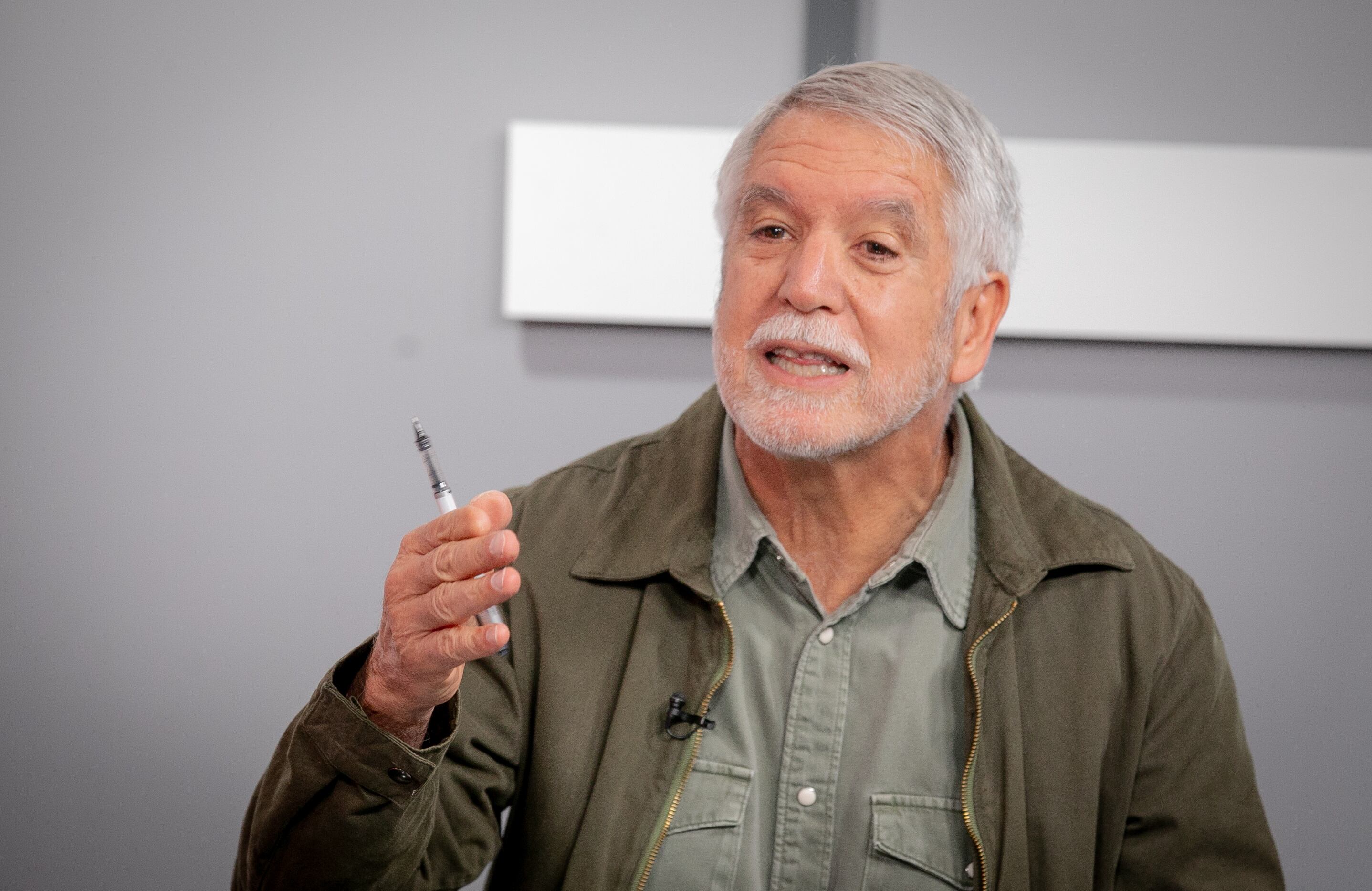 El Debate, entrevista a Enrique Peñalosa