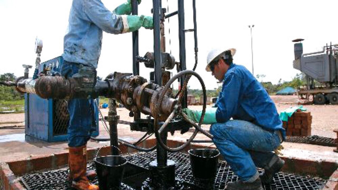 "Durante el mes de julio la producción se vio afectada principalmente por atentados en el oleoducto Caño Limón-Coveñas, así como por fallas en el sistema eléctrico y operaciones de mantenimiento en los campos de Rubiales, Quifa, Chichimene y Castilla", puntualizó el ministerio.