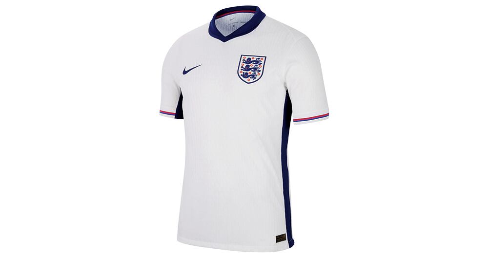  Entre 95 y 170 dólares cuesta la camiseta de Inglaterra. 