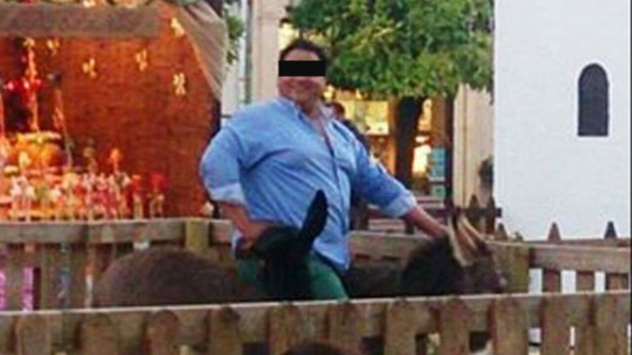 El burro tenía cinco meses y murió a dos días después de que el hombre se subiera sobre él.