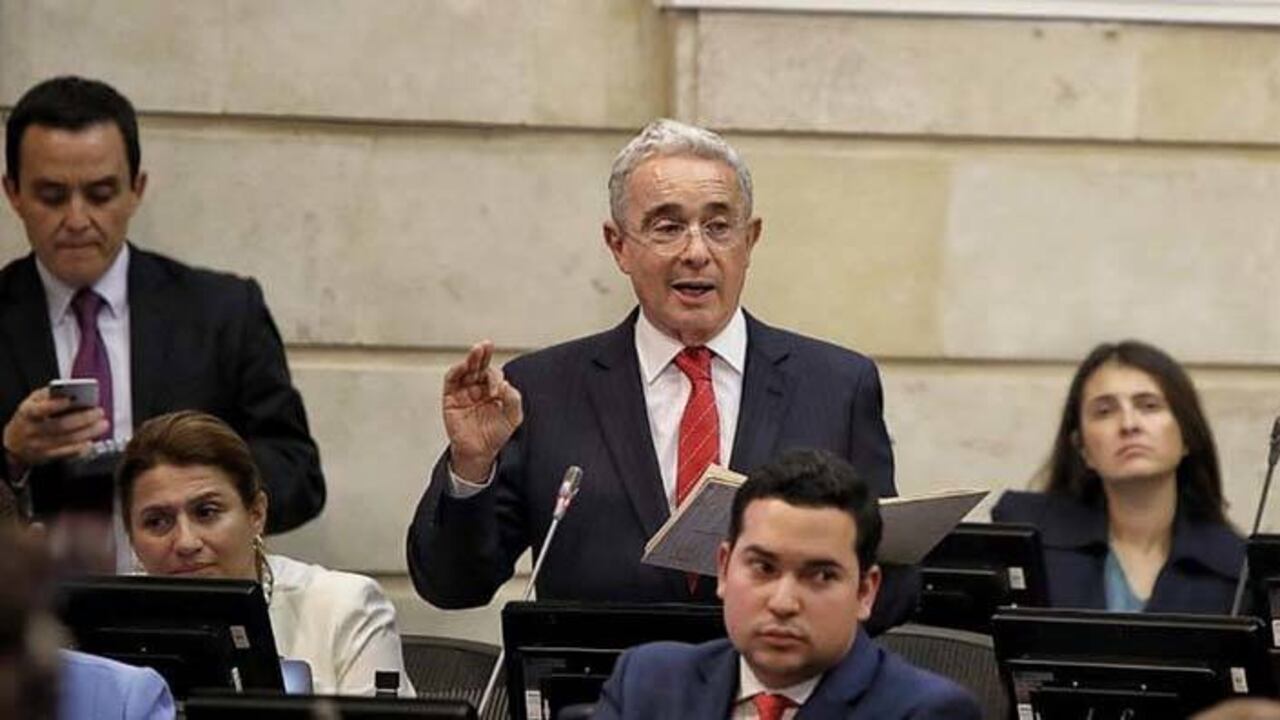 La Ley de Garantías Electorales se aprobó en 2005 en el contexto de la reelección del expresidente Álvaro Uribe.