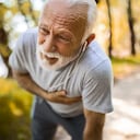 Muchas formas de enfermedades cardíacas pueden prevenirse o tratarse con elecciones de un estilo de vida saludable.