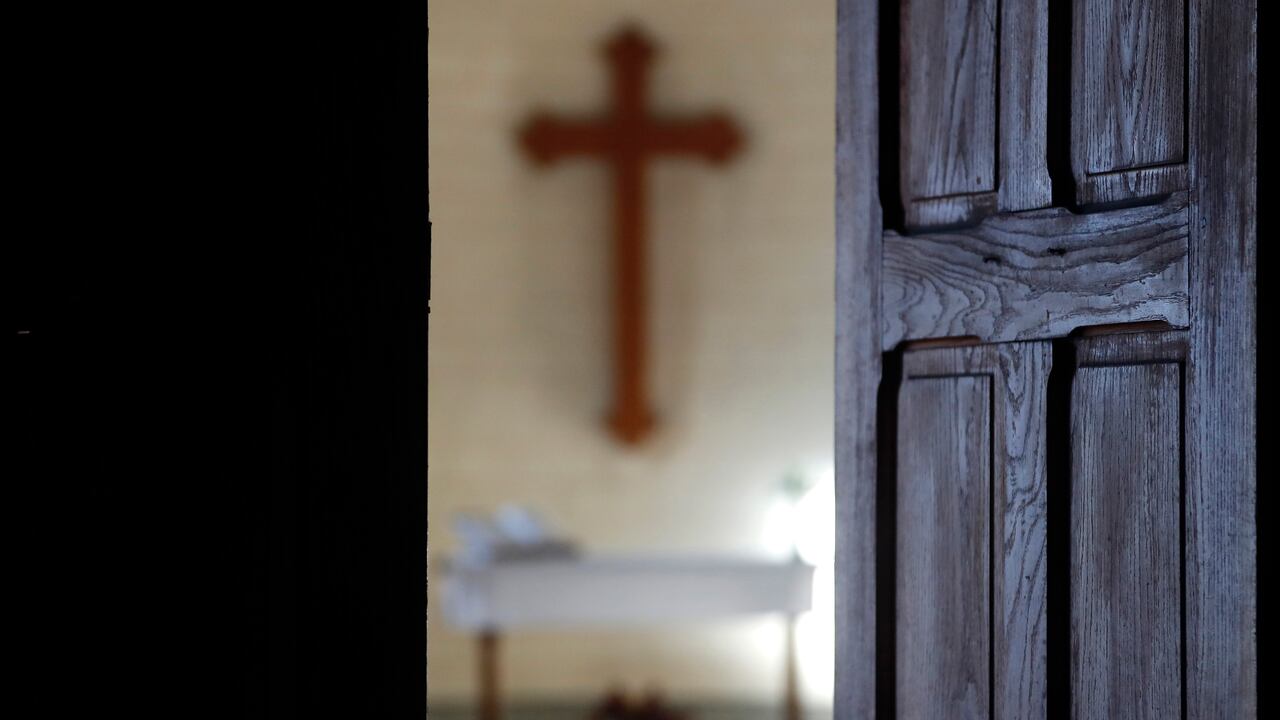 La Iglesia Católica de Portugal pidió este viernes perdón a las víctimas de agresiones sexuales cometidas por religiosos, tras la publicación de un informe que expuso miles de abusos sufridos por menores durante más de medio siglo.