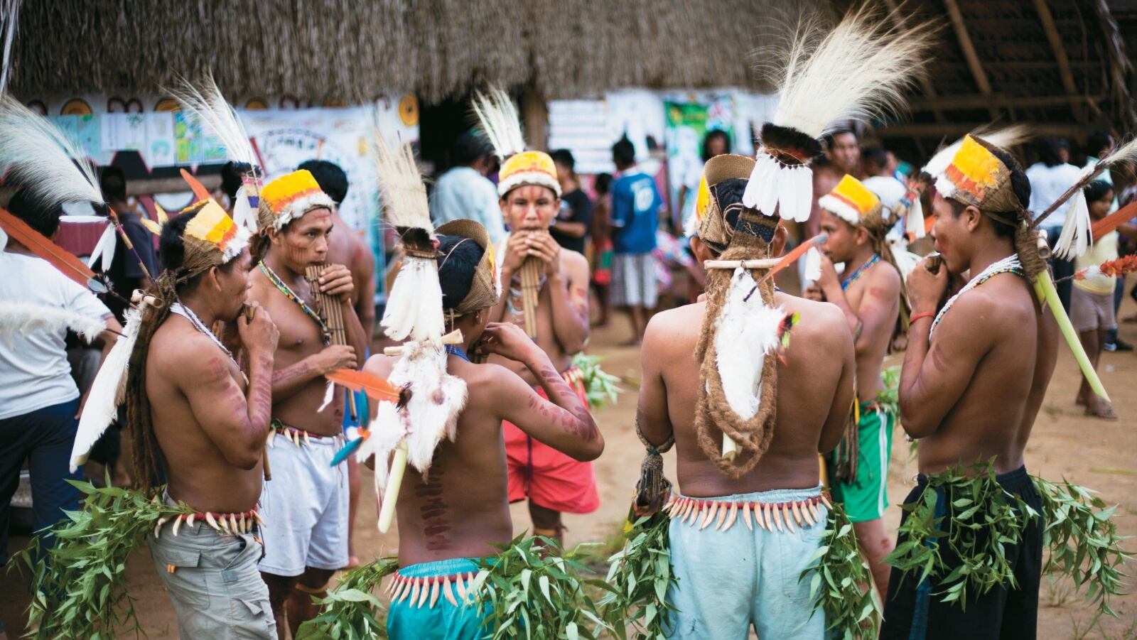 En Mitú se encuentran 14 asociaciones étnicas, conformadas por 27 comunidades indígenas.