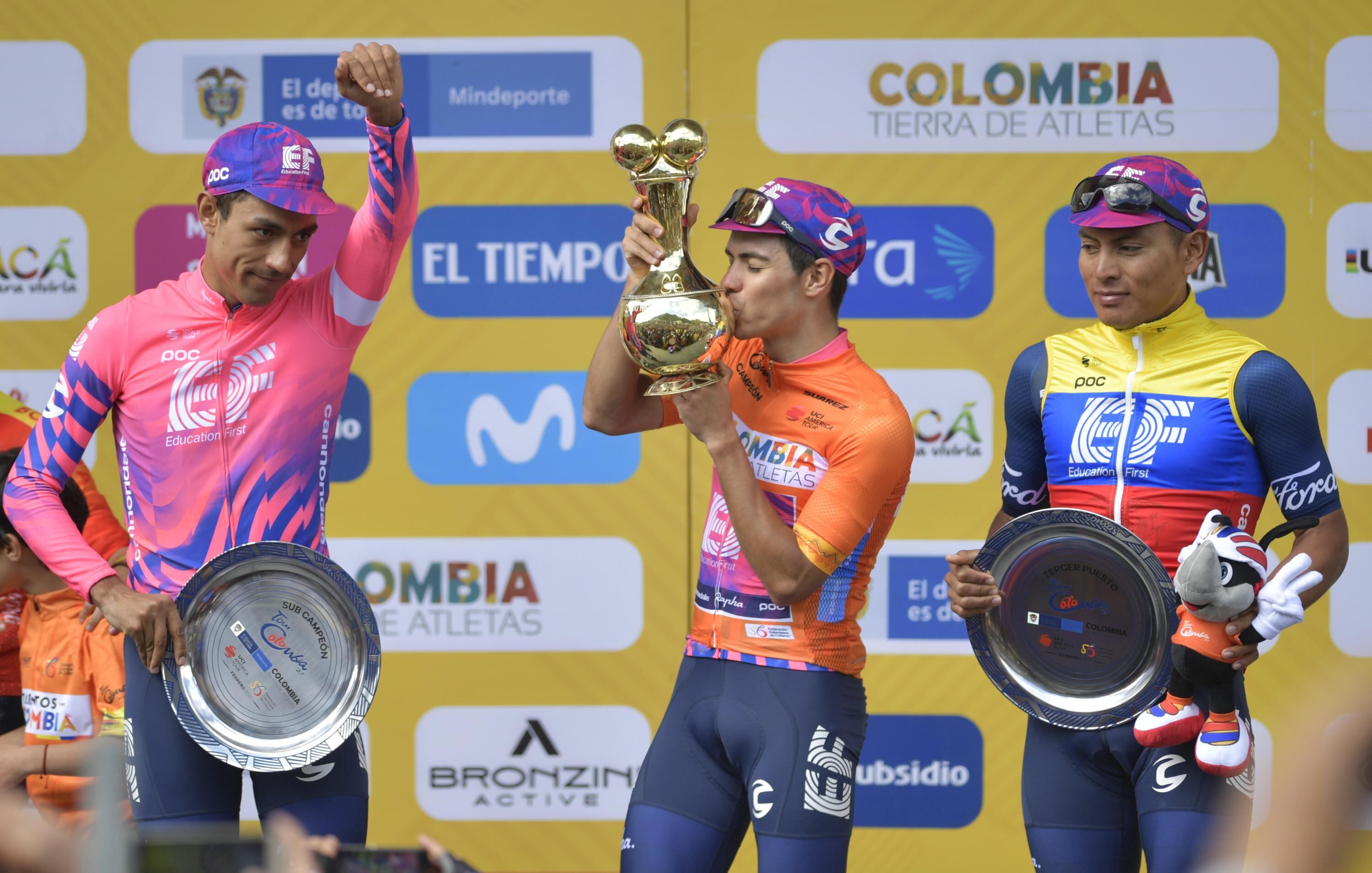 Sergio Higuita (campeón), Daniel Martínez (subcampeón), y Jonathan Caicedo (tercero) integraron el podio del Tour Colombia 2020.