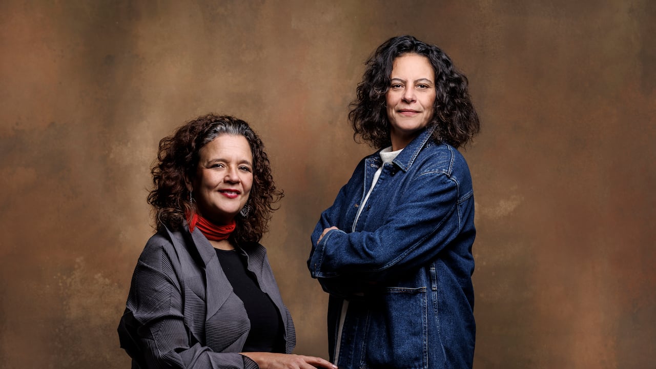 Cristina Fuentes La Roche (Directora Internacional del Hay Festival), y Constanza Escobar (Directora del Hay Festival en Colombia). Bogotá Noviembre 21 de 2024.