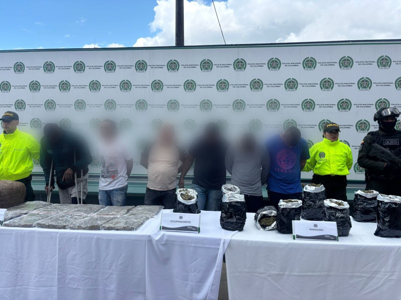 Incautación de dos toneladas de droga en Bogotá.