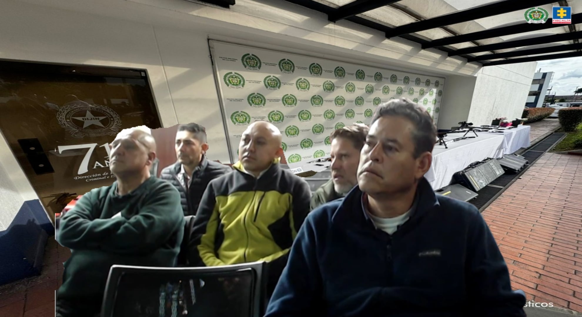 La Fiscalía desarticuló red de tráfico de armas en Bogotá integrada por policías y militares.