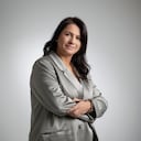 PAOLA HOLGUIN - CONGRESISTA