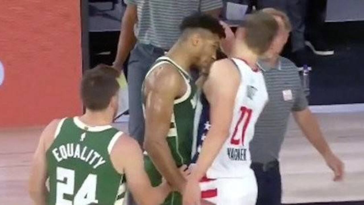 "Si pudiera volver atrás, retroceder en el tiempo y volver a esa jugada, no lo haría", dijo el agrersor.