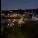 En medio de la tragedia, en redes sociales se difundió un video que muestra la caída de un puente de de Paiporta, en Valencia.