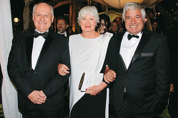 Manuel Elkin Patarroyo, Danielle Bessudo y Jean-Claude Bessudo.