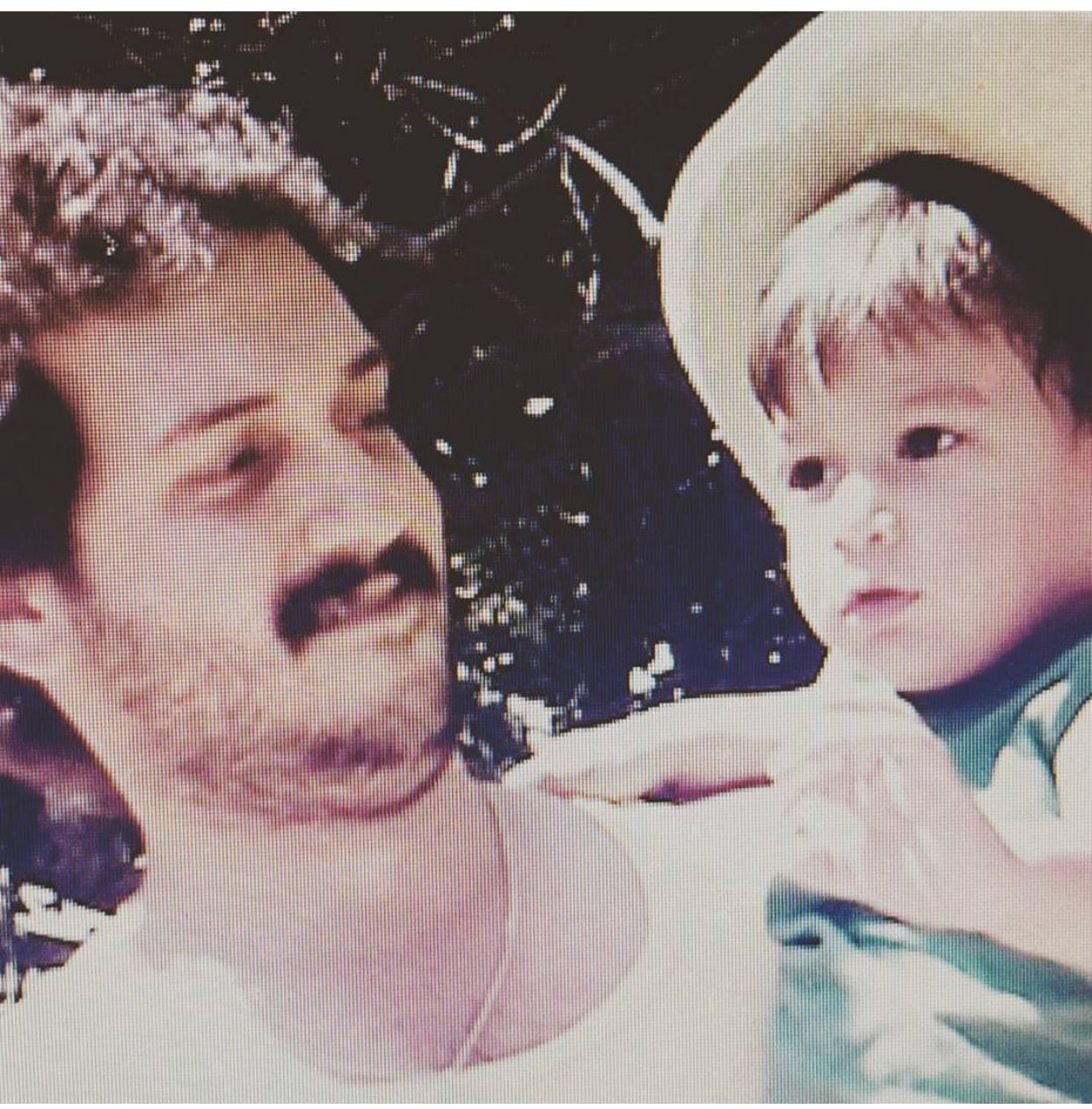 Rodrigo Tovar con su padre, alias Jorge 40.