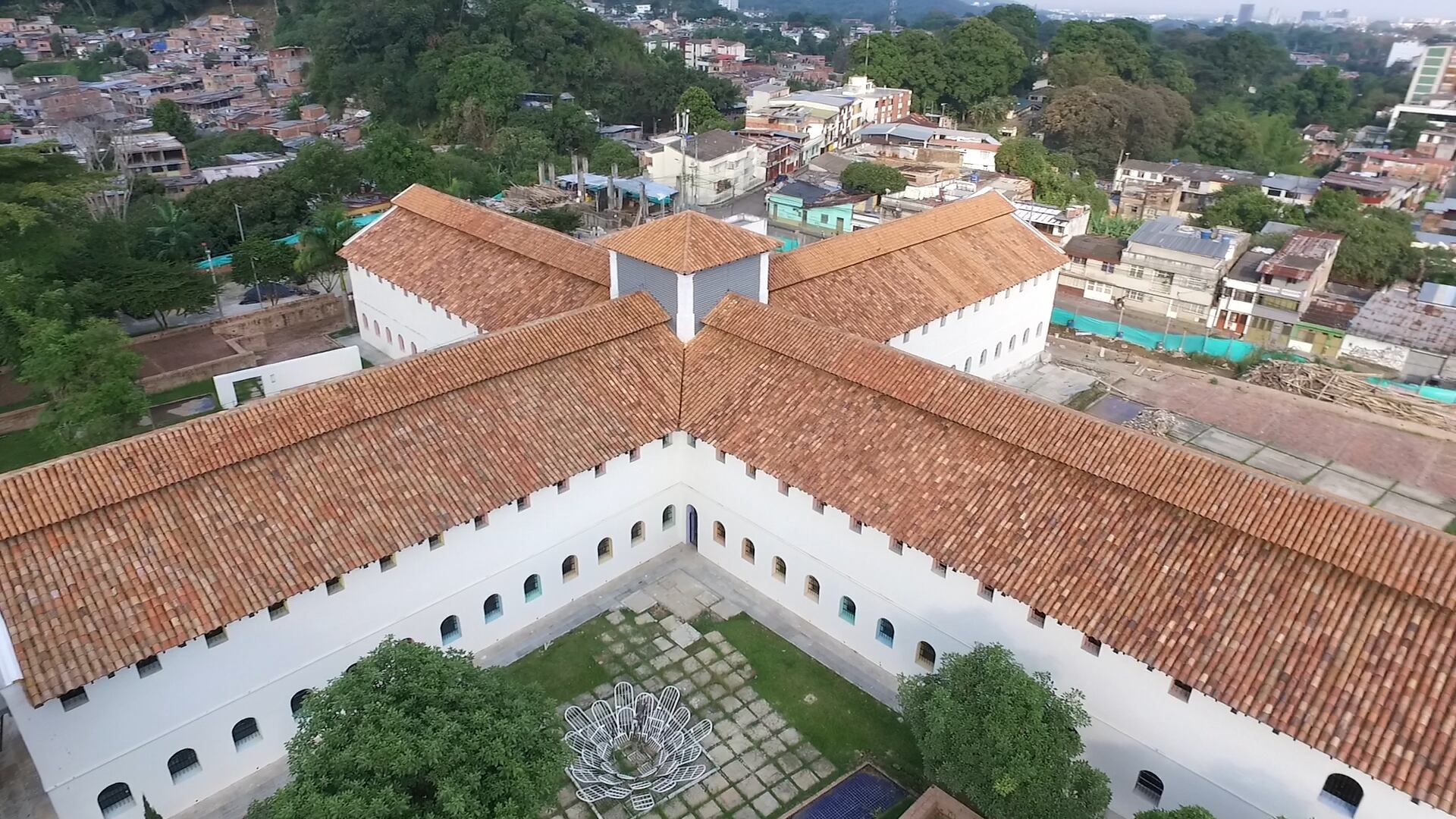 El complejo Panóptico es hoy en día, el elemento principal de un corredor cultural, en Ibagué, del que hacen parte también el Teatro Tolima, el Museo Álvaro Mutis, la Biblioteca Darío Echandía y la Concha Acústica, entre otros.