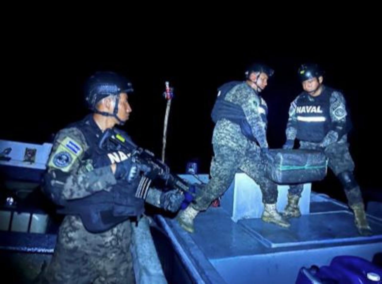 La lancha LPV salió desde la ciudad portuaria de Buenaventura, en el Valle del Cauca, y su ruta era por el mar caribe, bordeando Centroamérica, hasta llegar a la frontera entre Guatemala y México.