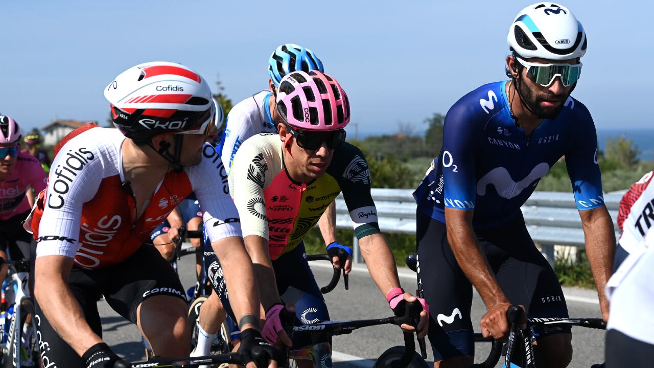 Rigo y Gaviria en el pelotón este domingo