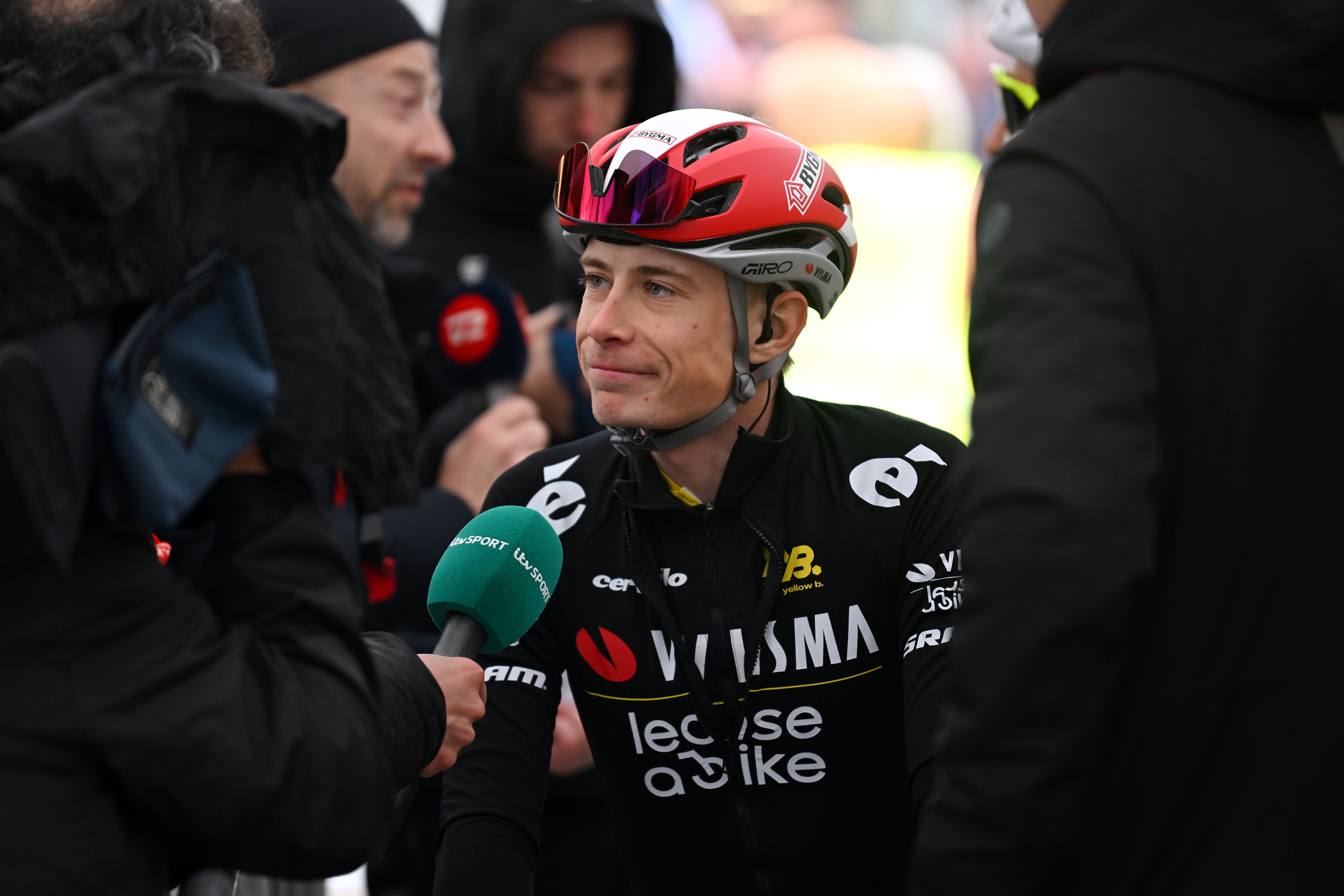 AINT-JUST-EN-CHEVALET, FRANCE - MARCH 13: Jonas Vingegaard of Denmark and Team Visma | Lease A Bike - Yellow Leader Jersey prior to the 83rd Paris - Nice 2025, Stage 5 a 203.3km stage from Saint Just en Chevalet to La Cote Saint Andre 565m / #UCIWT / on March 13, 2025 in Saint-Just-en-Chevalet, France. (Photo by Dario Belingheri/Getty Images)