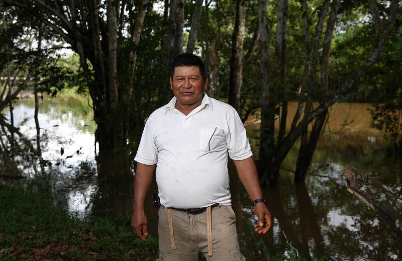 Leonardo Rodríguez Makuna cree que si los extranjeros logran apoderarse de Yuisi será el final de su etnia. Está convencido que con ellos llegarán los problemas. ““Todos los indígenas que se metieron con el oro hoy están extintos. El oro es el reflejo de la luz en la tierra, es tan sagrado que es mejor dejarlo quieto”, advierte. 