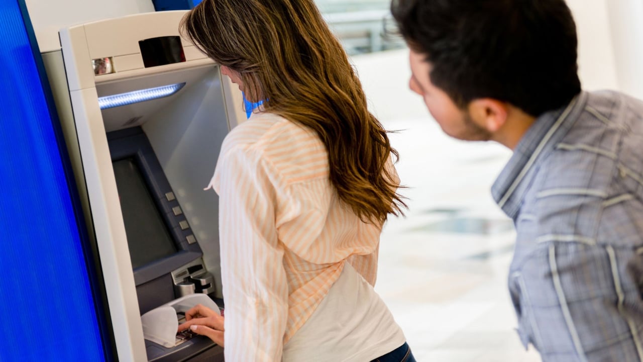 Los cajeros automático son blanco de ataques por parte de delincuentes.