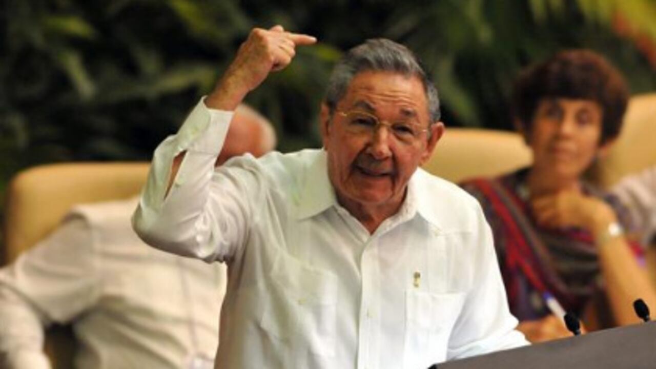 Raúl Castro cambia a historico vicepresidente