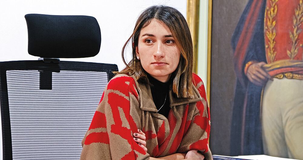 En el interrogatorio se conoció que la jefa del esquema de seguridad de Laura Sarabia advirtió del hurto en el apartamento de la exfuncionaria. La Fiscalía la escuchó en una diligencia de entrevista y allí Sarabia advirtió que también fueron hurtados documentos oficiales.