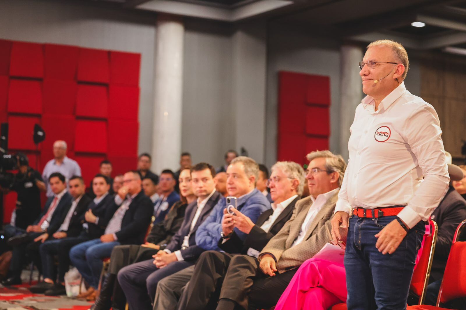 Al evento asistieron varios exministros durante el gobierno de Juan Manuel Santos.