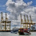 La Autoridad Nacional de Licencias Ambientales (ANLA) asumió el control ambiental del Muelle 13 en Buenaventura y ordenó su suspensión, con el fin de garantizar que la operación cumpla los requisitos de protección y control ambiental establecidos en la normativa vigente. Fotos Raúl Palacios / El País.