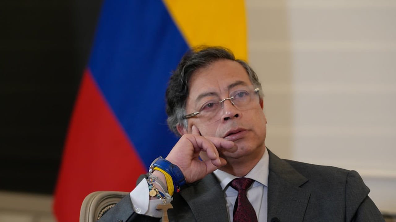 El presidente Gustavo Petro lanzó una delicada alerta que afecta a uno de sus funcionarios.