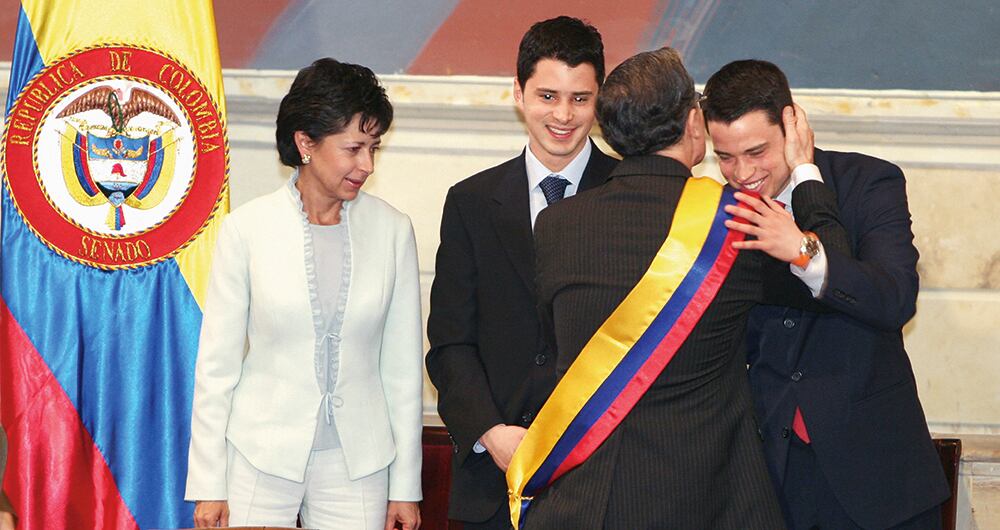 Álvaro Uribe Vélez siempre ha defendido a sus hijos de los ataques que reciben en redes sociales. Tomás y Jerónimo acompañaron de cerca a su padre durante los ocho años de mandato. 