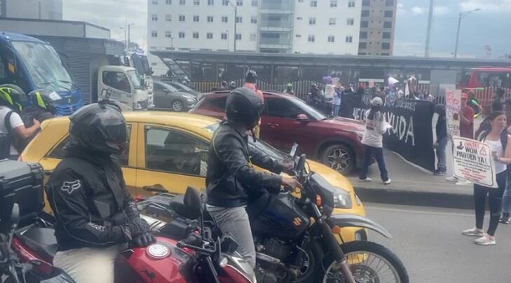 Protesta contra Wom en Bogotá