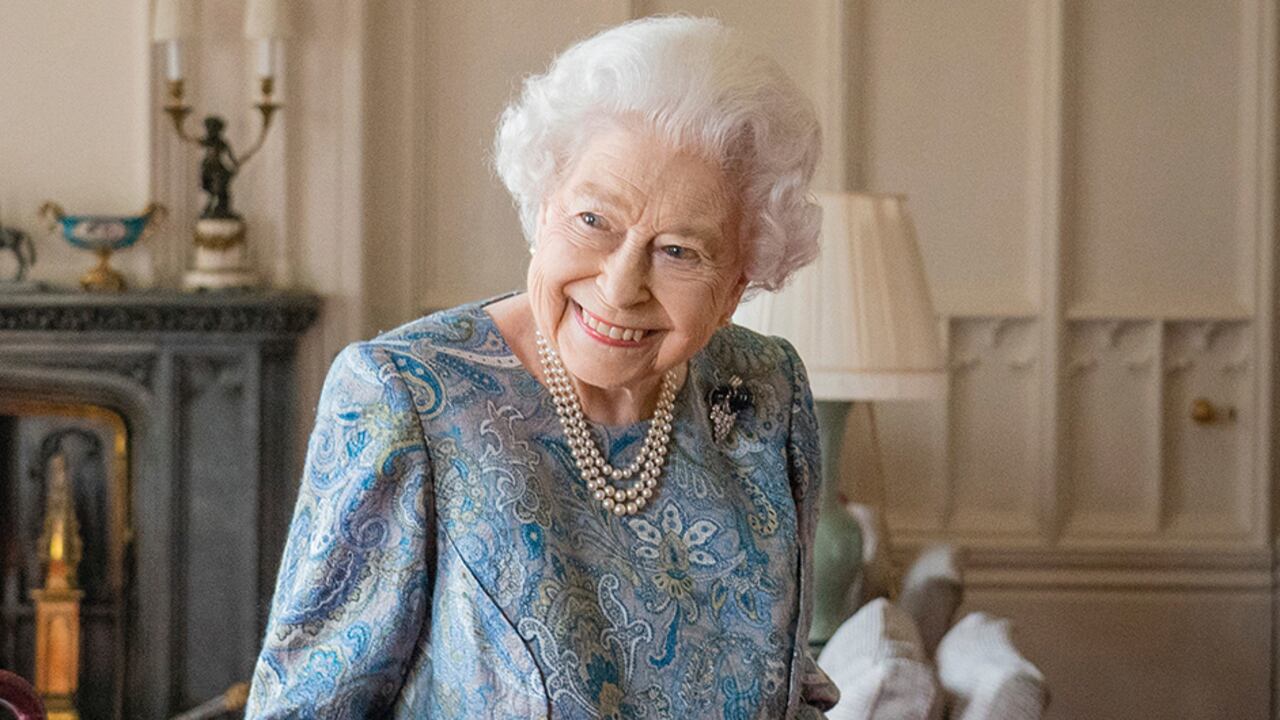 La reina Isabel II, máxima monarca de la corona británica.