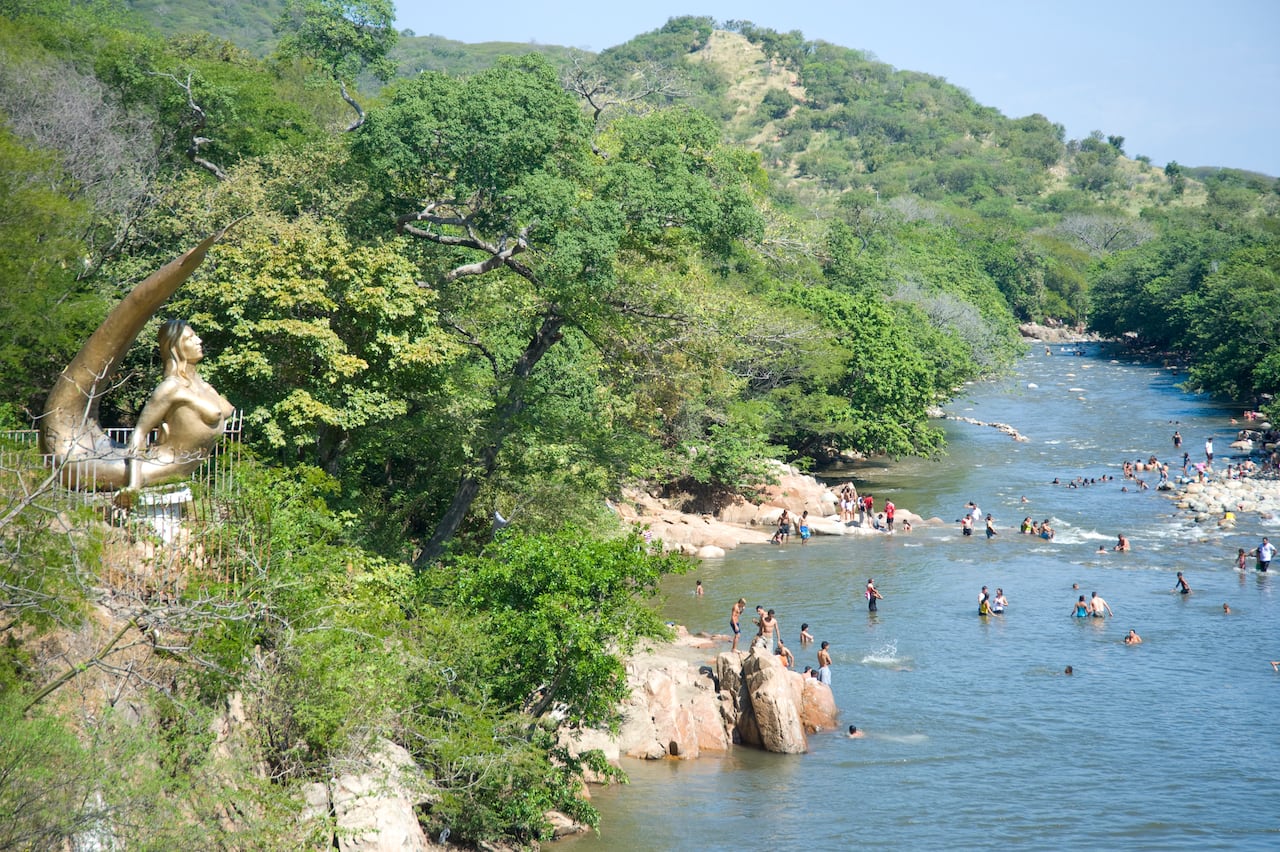 La sirena vallenata del balneario Hurtado es uno de los destinos que atraen a los miles de turistas que visitan Valledupar cada año.