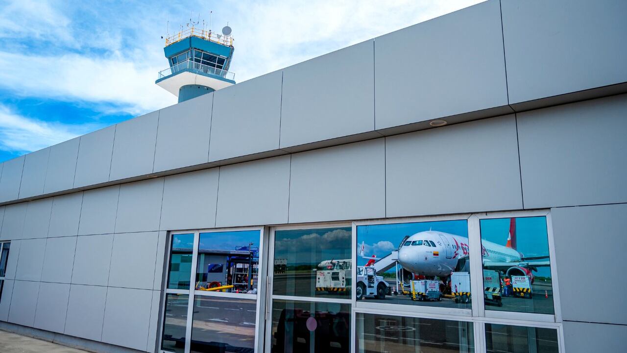 Oinac avanza en un plan que incluirá un nuevo edificio internacional, 330 plazas adicionales de parqueo y cuatro nuevas posiciones de parqueo para aviones.