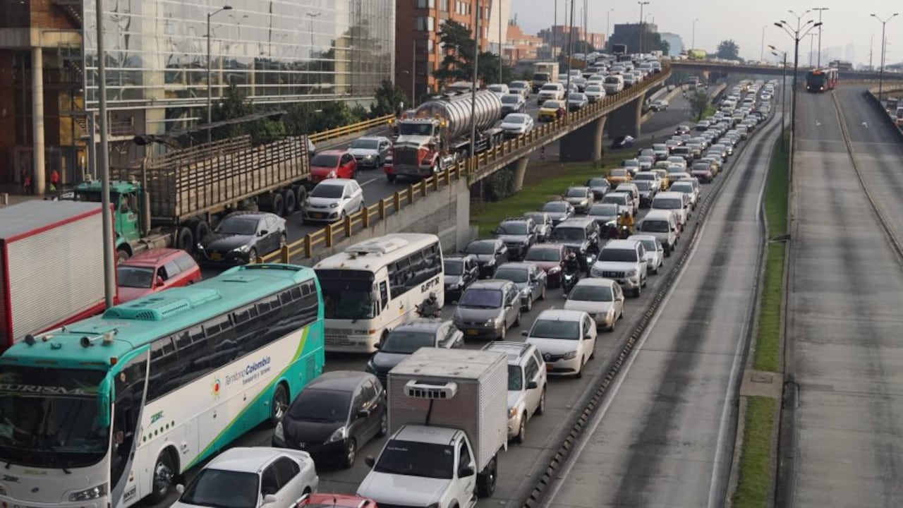 Hay que tener en cuenta que el impuesto no solo aplica para los vehículos usados, también para los nuevos, de acuerdo con el valor comercial de los mismos.