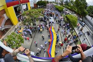 Miles de jóvenes estudiantes y profesores participaron en todo el país de la gran protesta nacional contra los recortes a la educación superior. (Foto: Jorge Orozco)