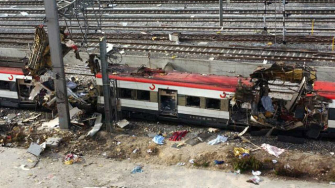 El 11 de marzo del 2004, diferentes trenes en Madrid fueron los blancos de atentados.