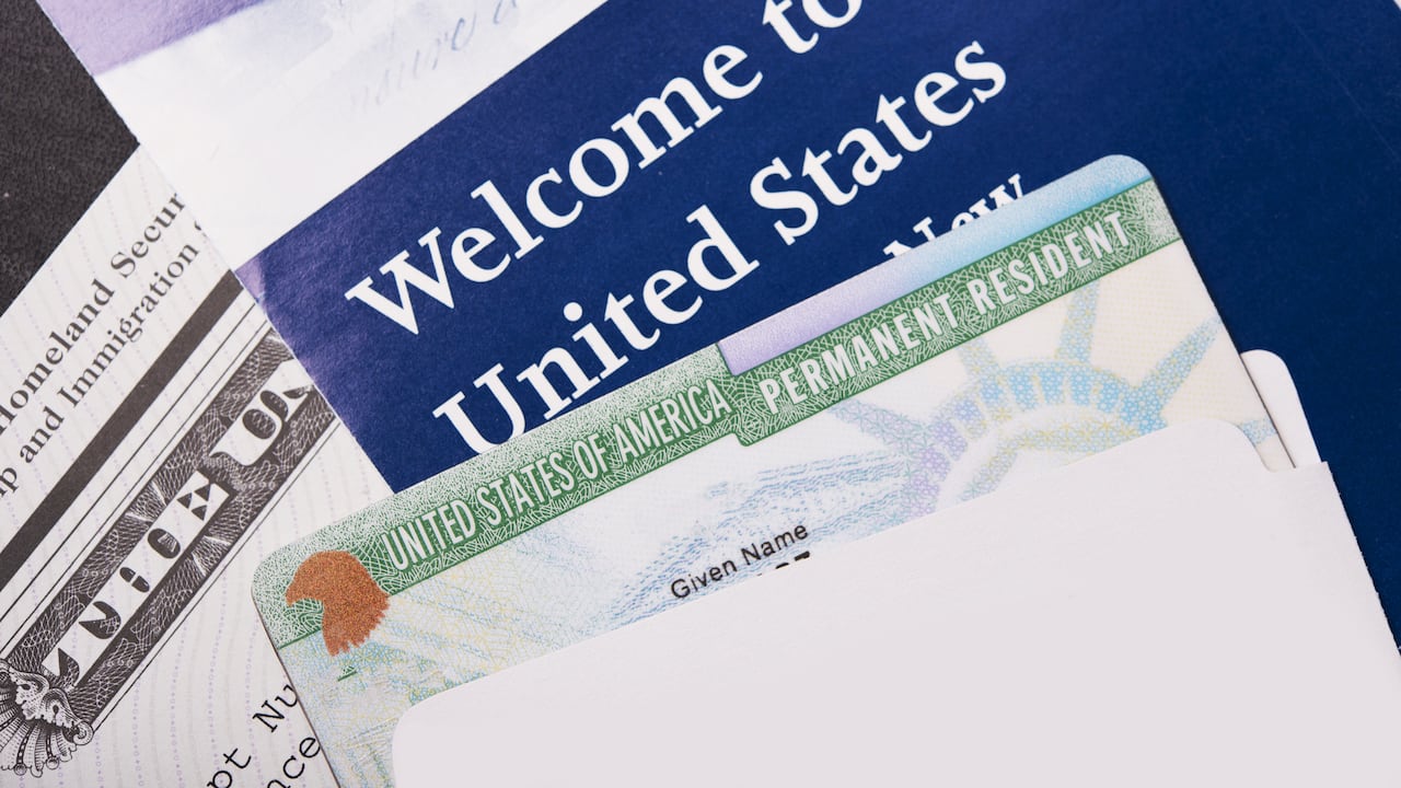 Estos son los residentes en Estados Unidos que no deben renovar aún su Green Card.
