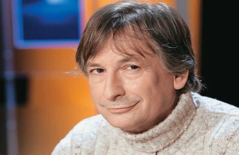 Jean Rouaud. Autor francés de ‘Los campos de honor’ (1990), Premio Goncourt, que se adentra a una tragedia histórica a través de antiguos objetos. 