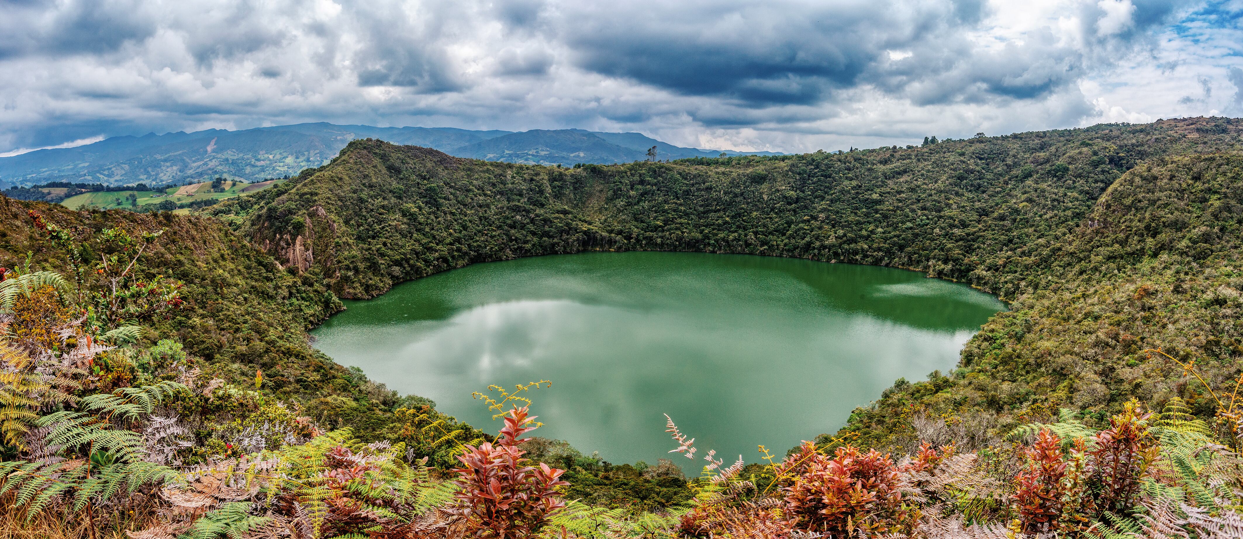 Dentro de los destinos reconocidos por ONU turismo en Best Tourism Villages 2025, destaca Sesquilé, puerta a la mítica laguna de Guatavita.
