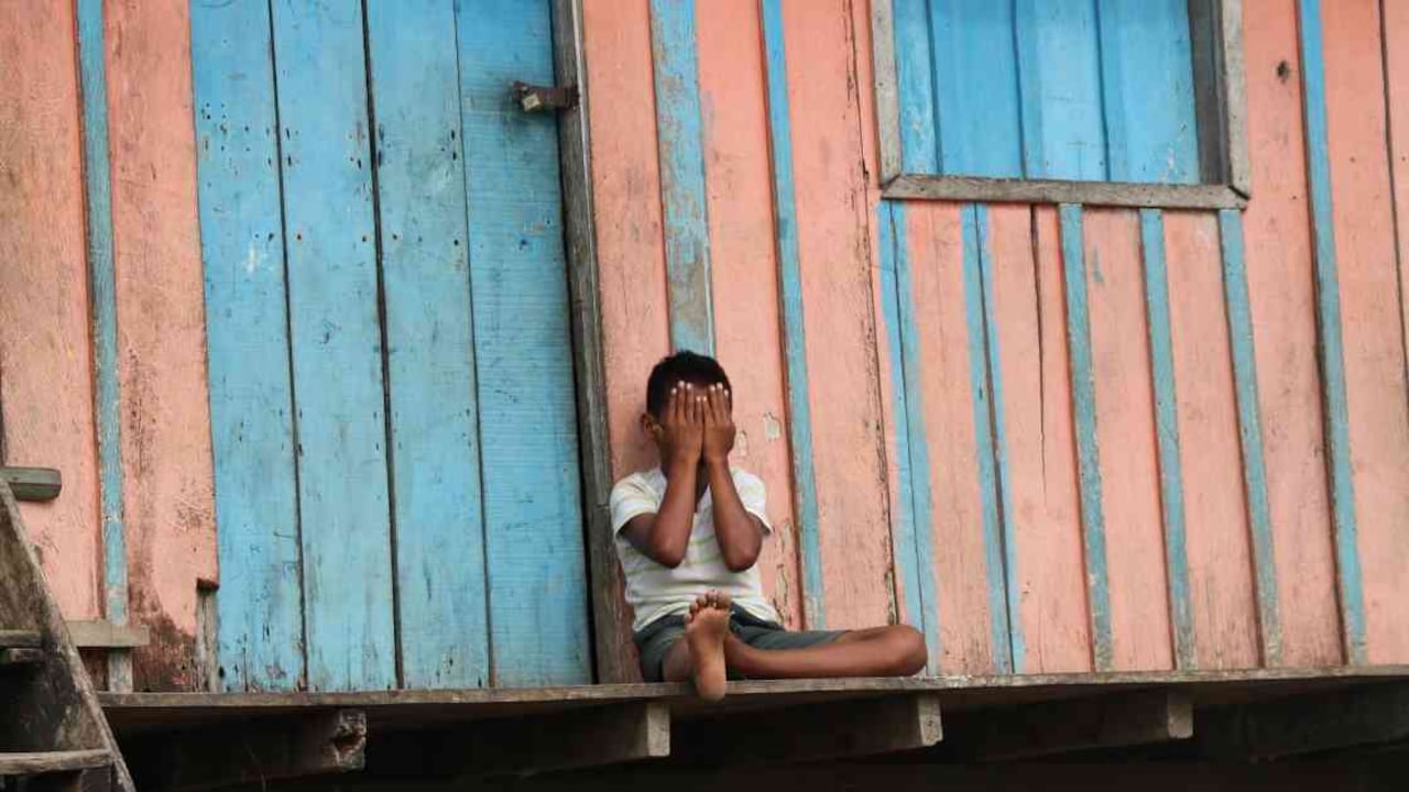 Recientes estudios han encontrado altas concentraciones de mercurio en el pelo de los indígenas y peces de la Amazonia. Foto: Jhon Barros.