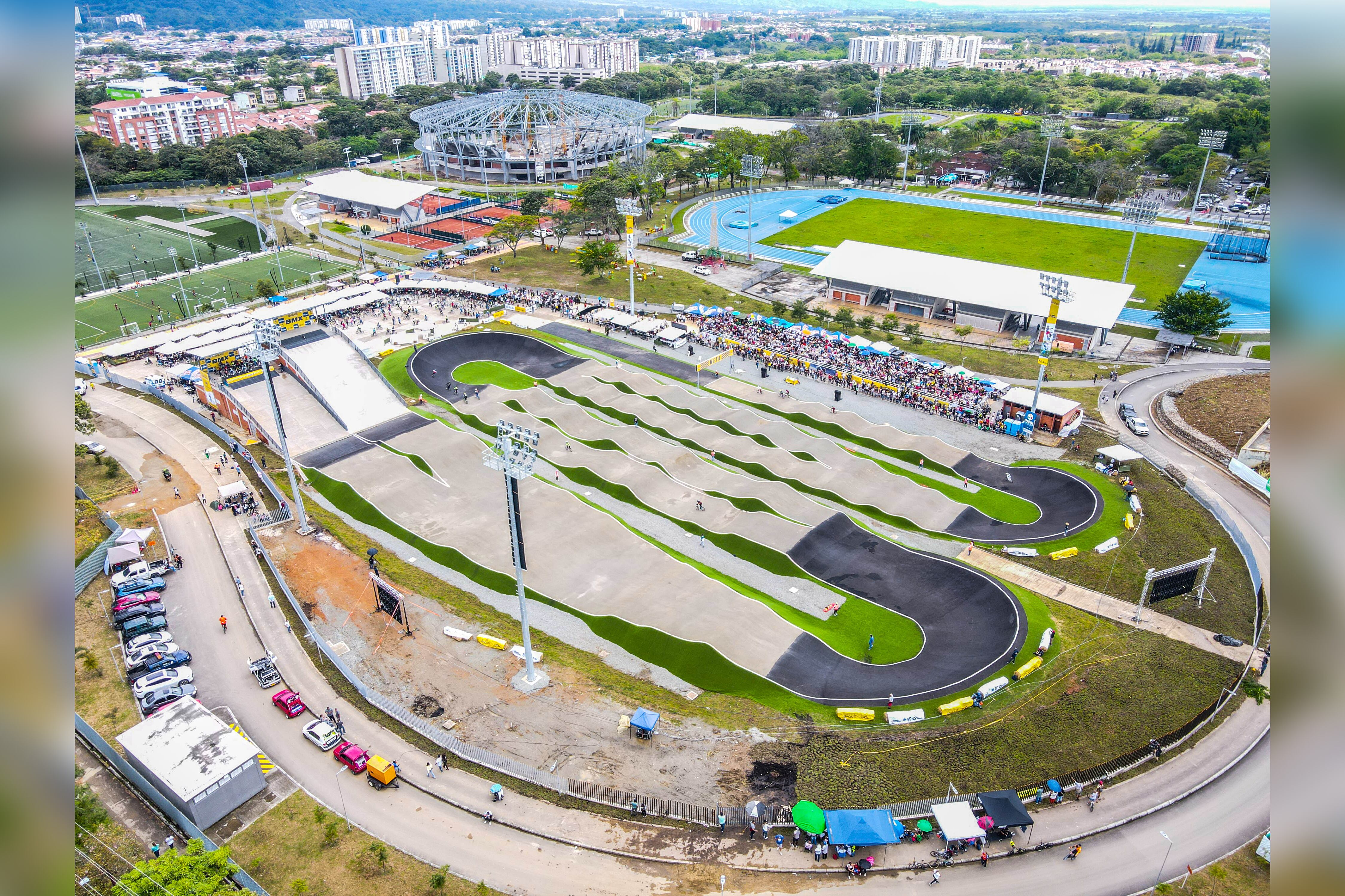 Esta pista, que se inauguró a finales de octubre, hace parte de la apuesta de la Alcaldía de Ibagué por incentivar el deporte entre los jóvenes.