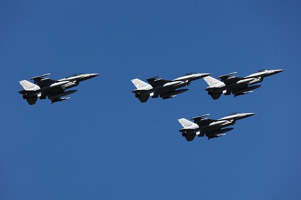 Cazas F-16. Imagen de referencia.