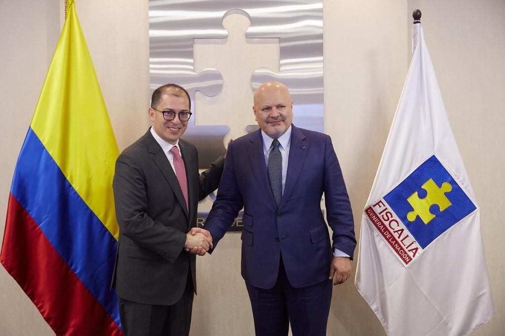 El encuentro entre el fiscal Francisco Barbosa y el fiscal de la Corte Penal Internacional Karim Khan.