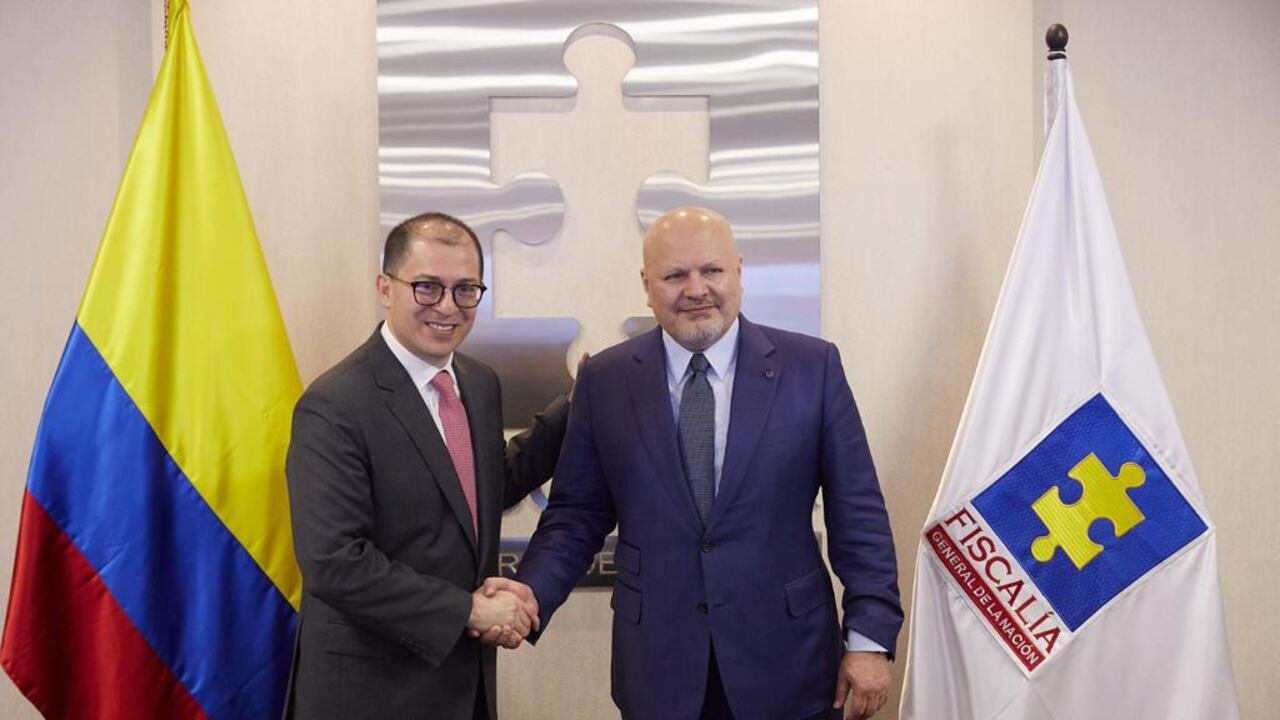 El encuentro entre el fiscal Francisco Barbosa y el fiscal de la Corte Penal Internacional Karim Khan.