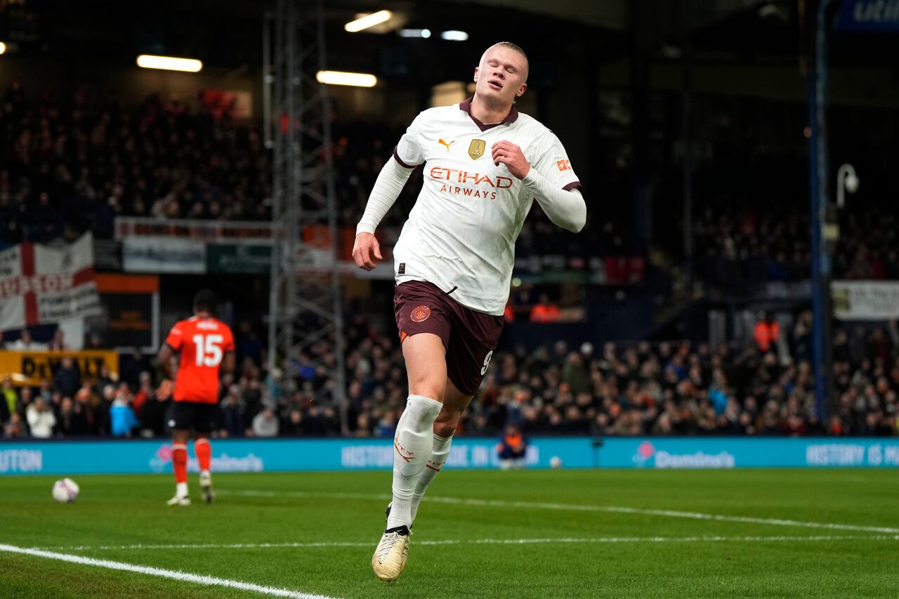 Luton vs Manchester City - FA Cup