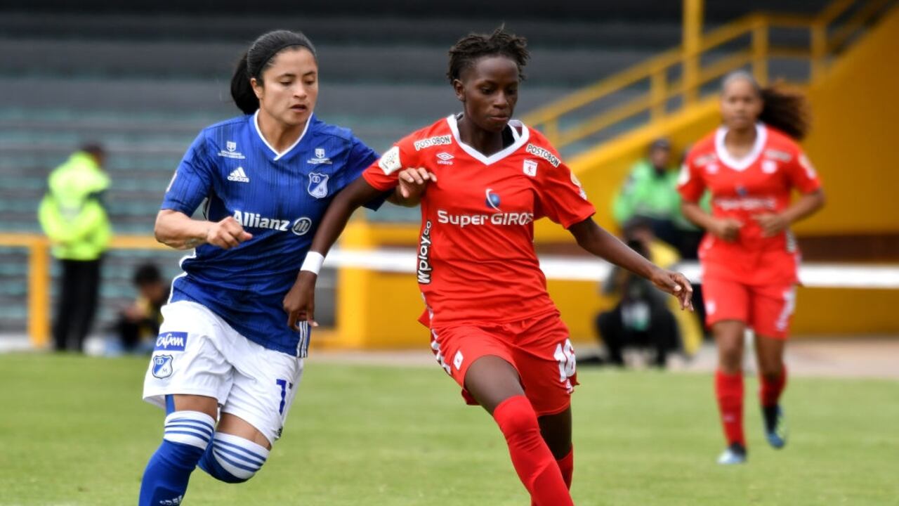 Entre los equipos destacados de la liga profesional femenina se encuentran América y Millonarios, que marchan a buen paso en sus respectivos grupos del torneo.